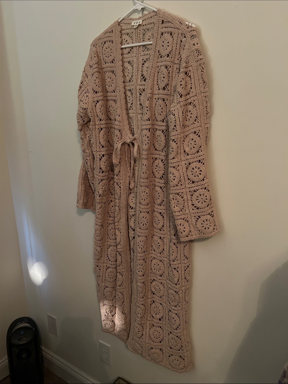 POL One Crochet Open-Front Cardigan in Light Beige